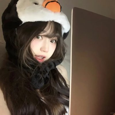 红唇相吻