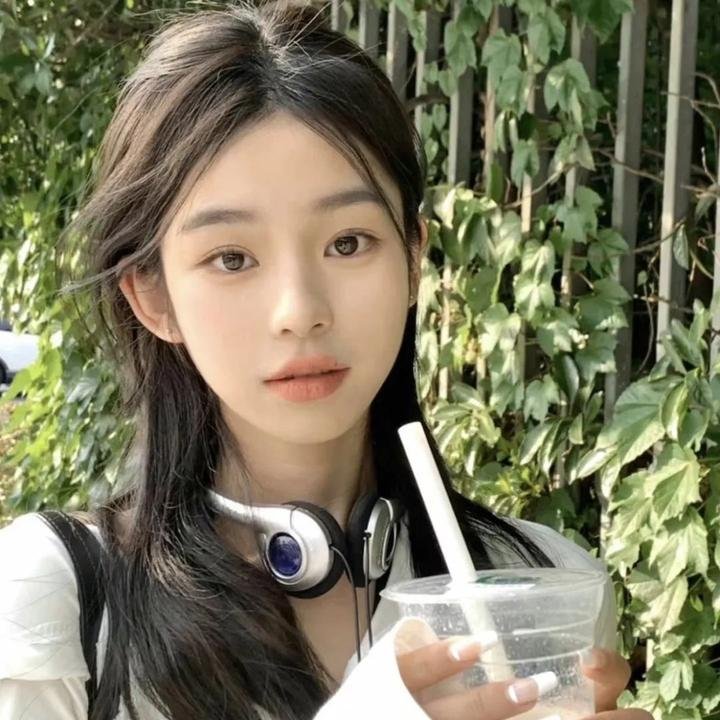 群居姐妹
